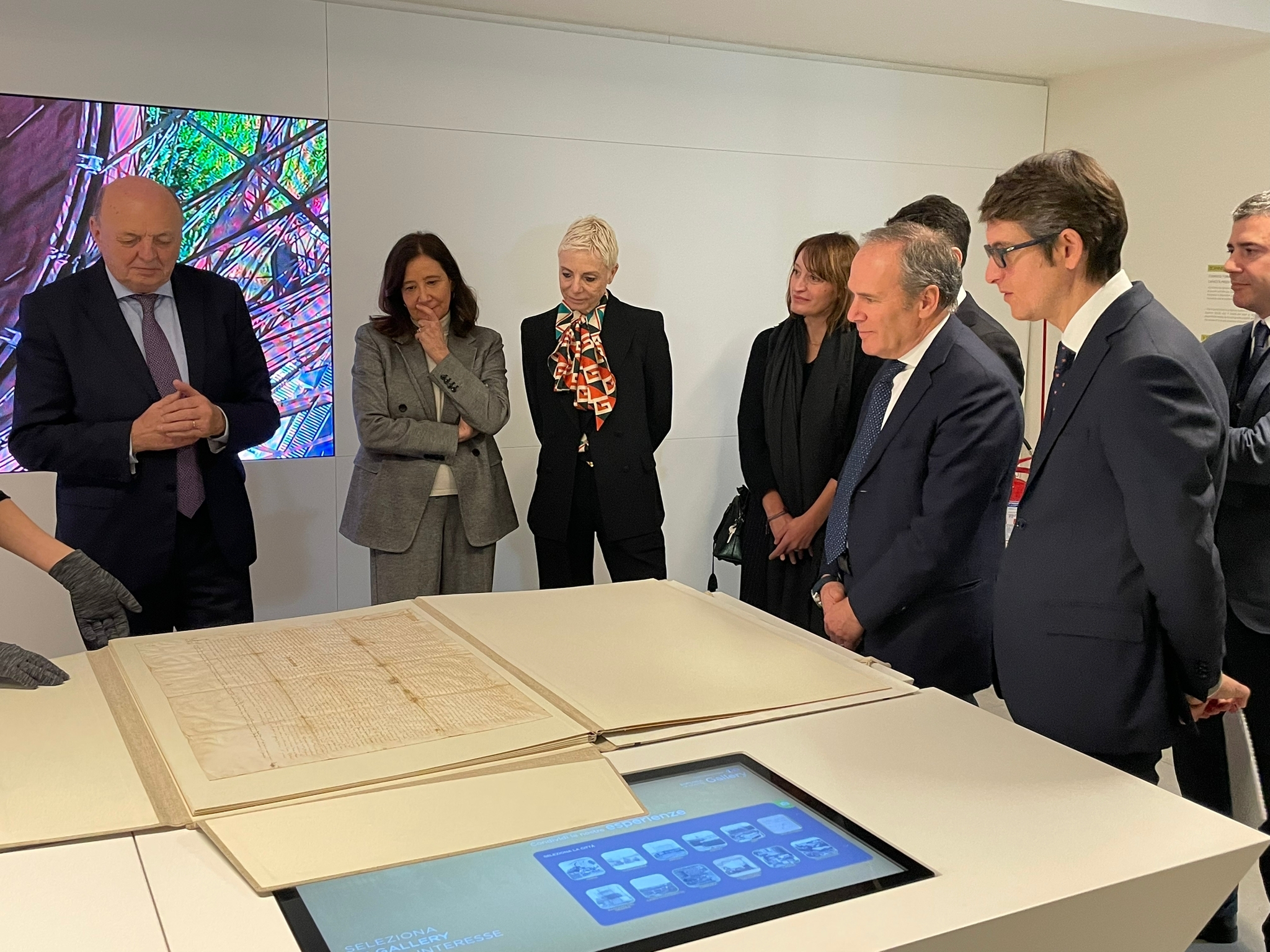 Ministro Gilberto Pichetto Fratin in visita ad Heritage Lab